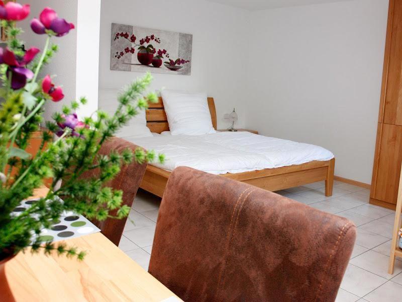 קנזינגן Wonnentaler Apartments חדר תמונה